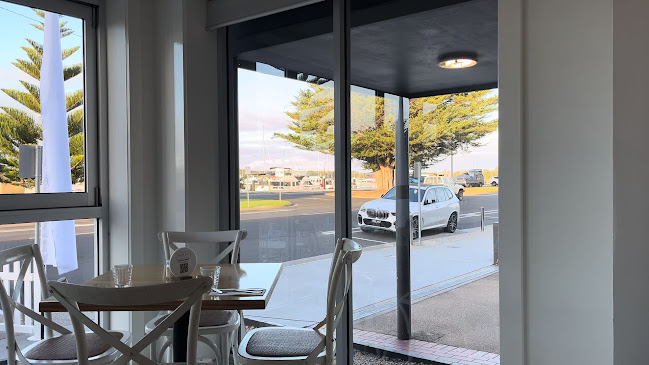 Comentarii opinii despre Albert & Co