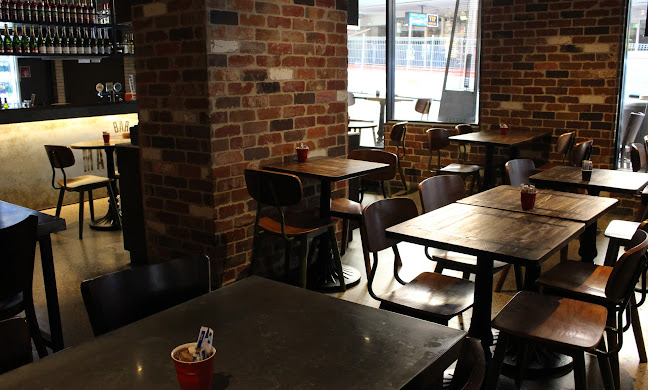 Macchiato Wood Fire Pizza and Coffee Roasters - Hospitality and gastronomy