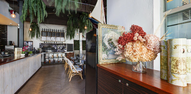 Comentarii opinii despre Rhonda's Bar & Restaurant