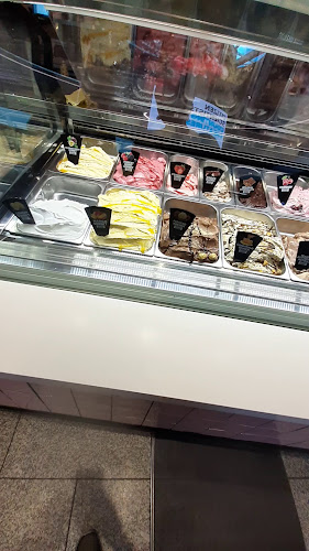 Doughnut Boss Pacific Fair - Hospitality and gastronomy