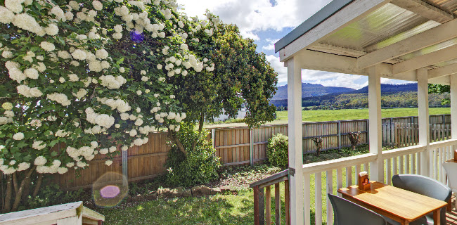 Comentarii opinii despre Meander Store & LPO, Meander Bridge Cafe