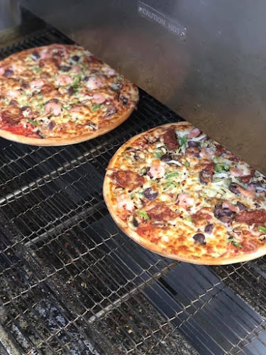 Charlie's Pizzeria - Hospitality and gastronomy