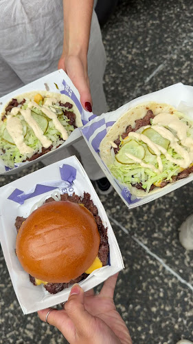 Opinii despre Chebbo’s Burgers - Roselands în Sydney - Hospitality and gastronomy