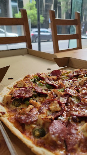 Opinii despre Evergreen Pizzeria în Docklands - Hospitality and gastronomy