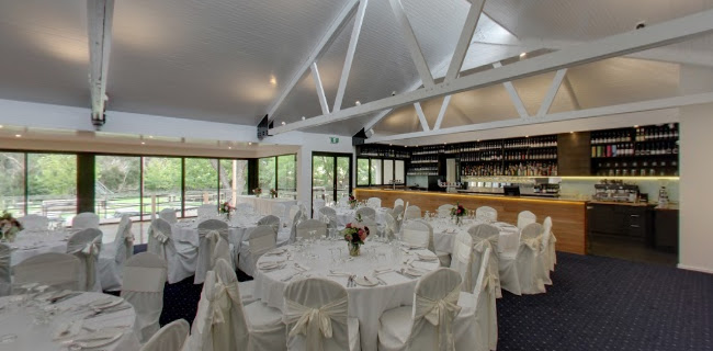 Opinii despre Batesford Hotel în Melbourne - Hospitality and gastronomy