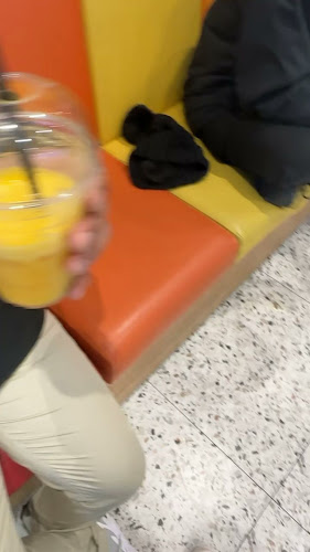 Rollys Tarneit - Hospitality and gastronomy