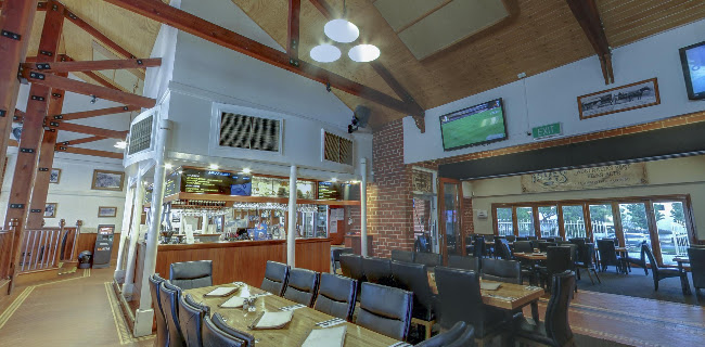 1 Moorefield Park Dr, West Wodonga VIC 3690