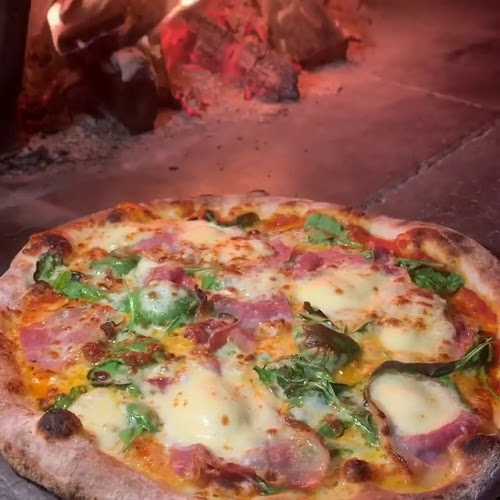 La Q Woodfired Pizza , Italian Restaurant and La Q Kebab Kew