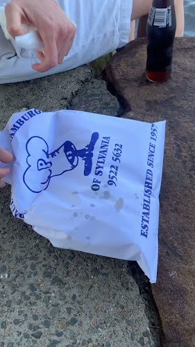 Comentarii opinii despre Paul's Famous Hamburgers