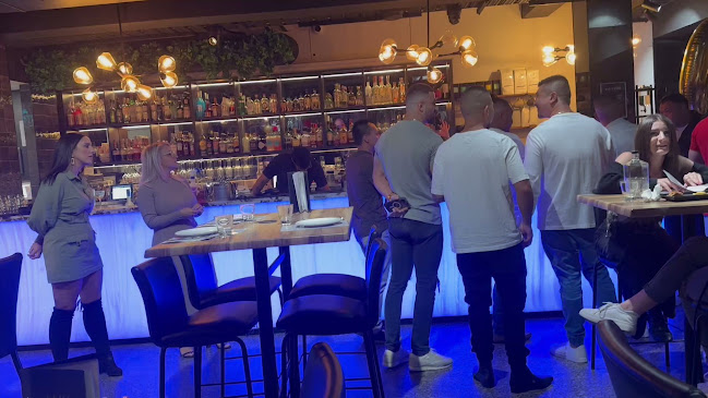Opinii despre Lux Bistro Bar în Wollongong - Hospitality and gastronomy