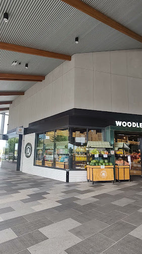 Woodlea Town, Shop T-05 & T-06/2 Lim Wy, Aintree VIC 3336