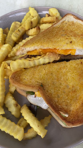 Opinii despre Montmartre By The Sea în Surfers Paradise - Hospitality and gastronomy