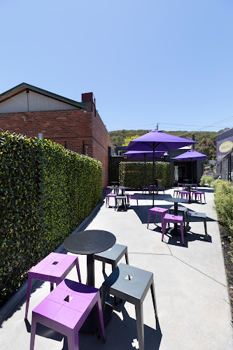 Augustus Gelatery - Upper Ferntree Gully - Hospitality and gastronomy