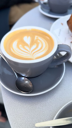 Comentarii opinii despre A.P House (A.P Bakery)