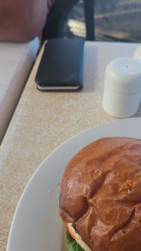 Opinii despre La Promenade Cafe în Caloundra - Hospitality and gastronomy