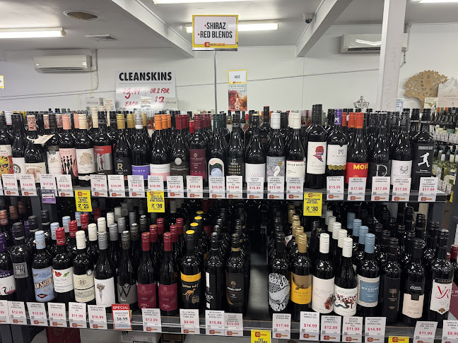 Opinii despre Charlies Liquor Barn Warilla în Warilla - Hospitality and gastronomy