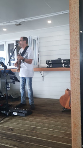 Lake Macquarie Yacht Club, Ada St, Belmont NSW 2280