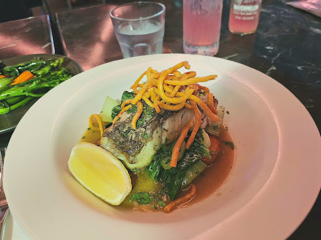 8/27 Orchid Ave, Surfers Paradise QLD 4217