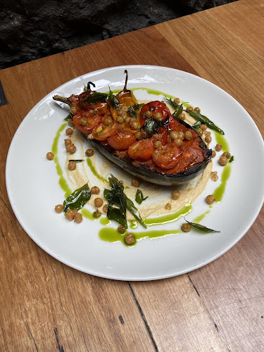 Captain Melville - Hospitality and gastronomy