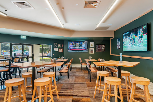 Runaway Bay Tavern - Runaway Bay