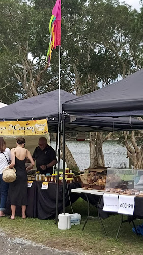 Opinii despre Avoca Beachside Markets - Every 4th Sunday 9am-2pm în Avoca Beach - Hospitality and gastronomy