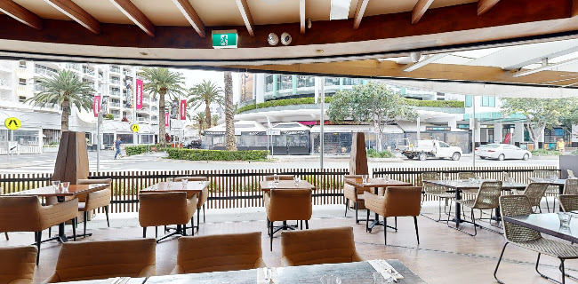 89 Surf Parade, Broadbeach QLD 4218