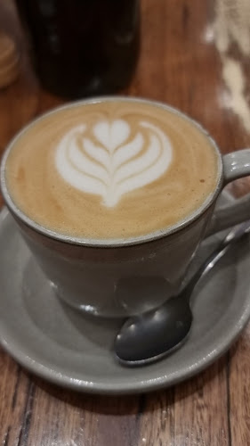 FLOVIE FLORIST CAFE - Carlton