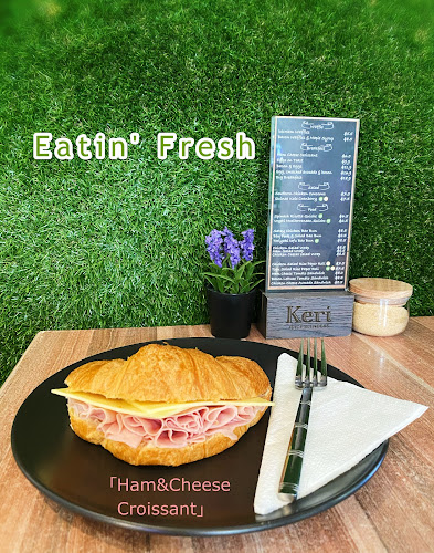 Eatin' Fresh Cafe - Hospitality and gastronomy