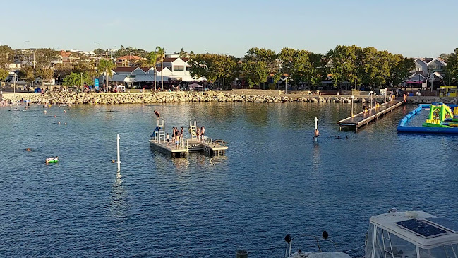 Comentarii opinii despre The Breakwater