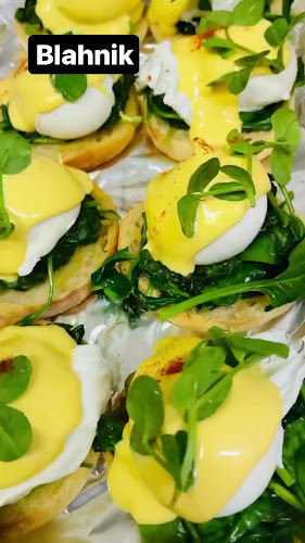 Cafe Blahnik & corporate Catering