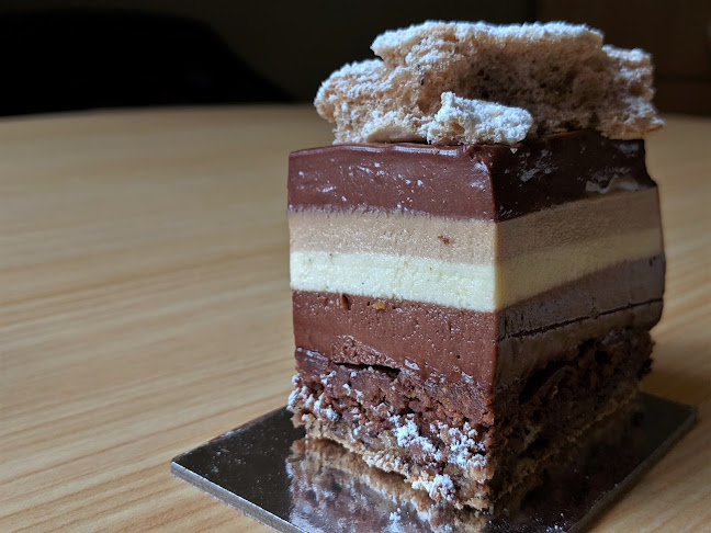 Lorraine's Patisserie - Hospitality and gastronomy