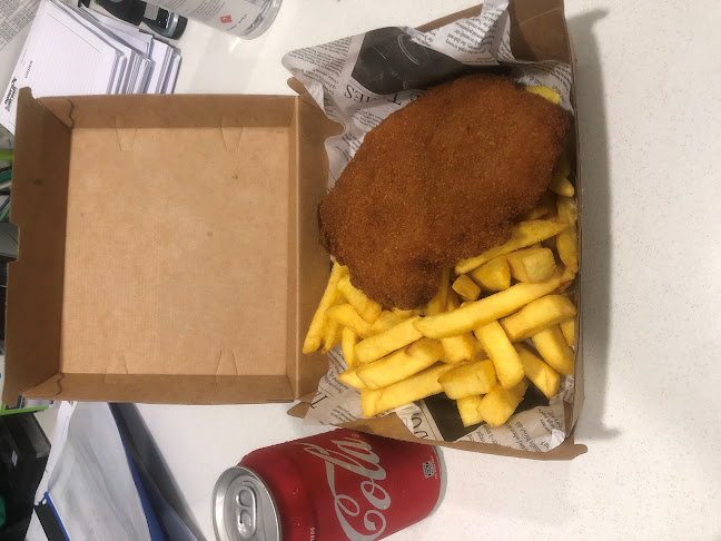 Comentarii opinii despre Nowra Fresh Fish And Chips Takeaway