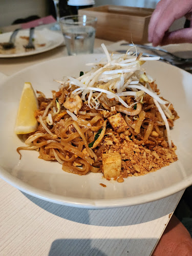 Comentarii opinii despre Oishii Japanese and Thai Restaurant