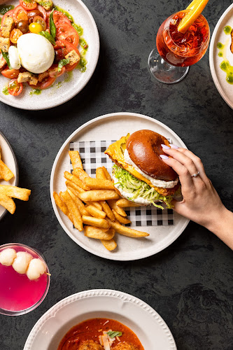 Comentarii opinii despre La Vallee Cafe Essendon