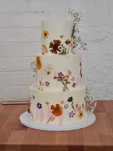 Ladybird Cakes - Hospitality and gastronomy