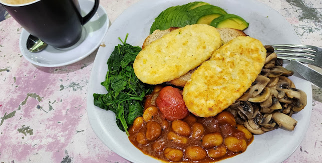 Fat Goose Crossing - Hospitality and gastronomy