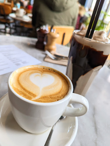 Comentarii opinii despre Wildflour Artisan Bakery & Cafe