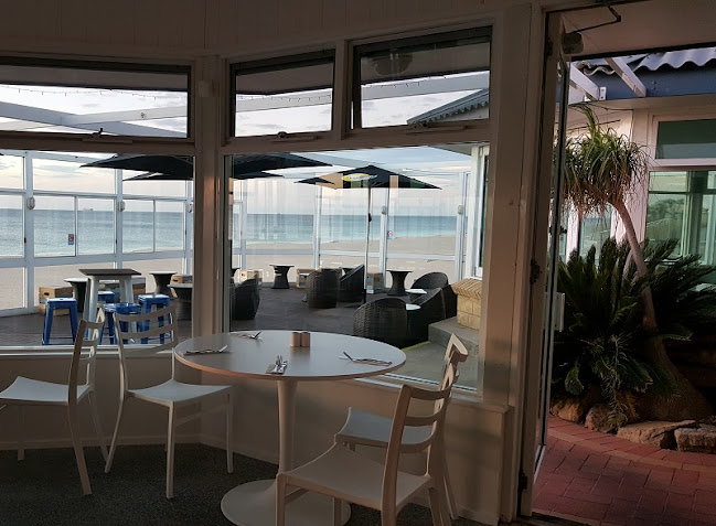 Backbeach Cafe & Restaurant