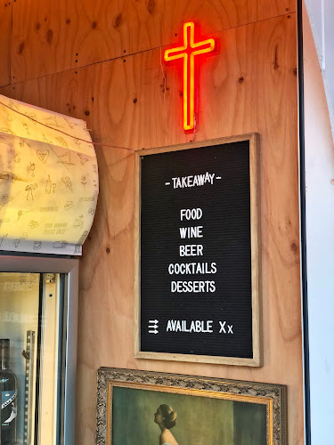 Rhonda's Bar & Restaurant - Hospitality and gastronomy