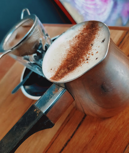 24 Pakington St, Geelong West VIC 3218