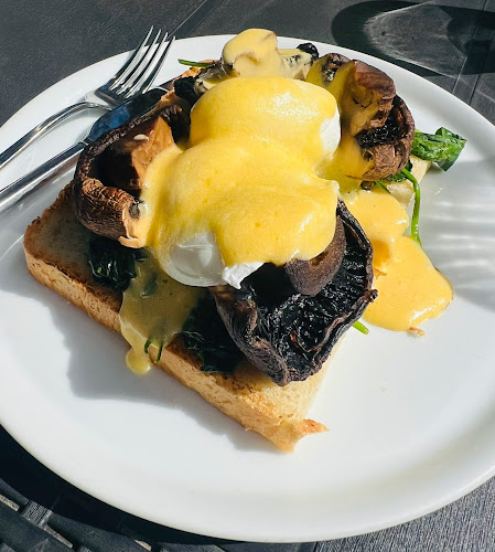 Utopia @ Waterfall Gully