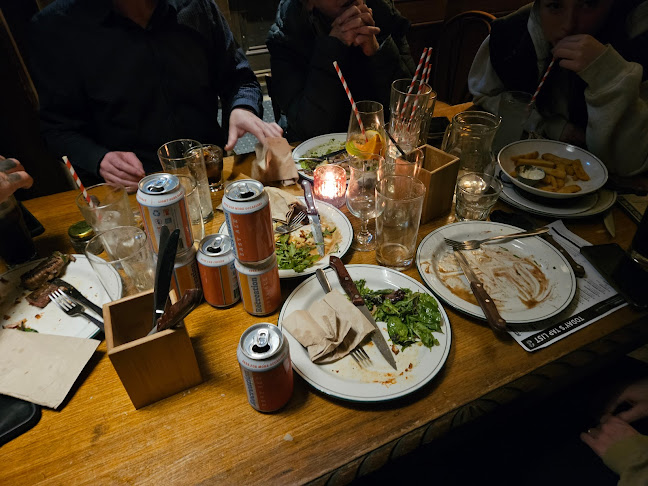 Comentarii opinii despre The Local Taphouse