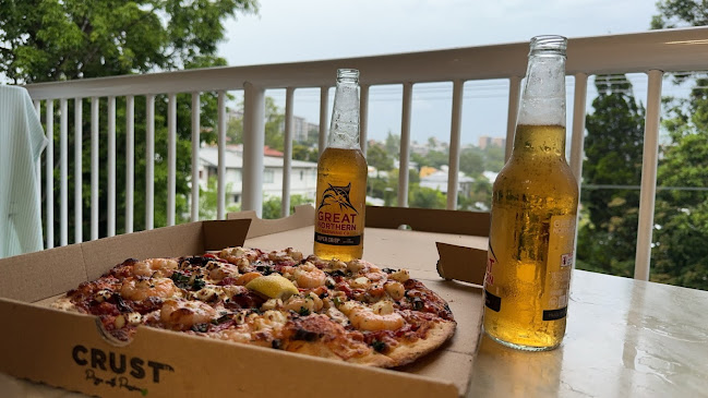 Crust Pizza Taringa - Taringa