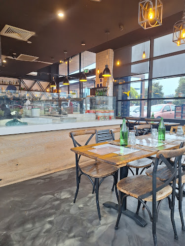 Pizza Industri - Point Cook