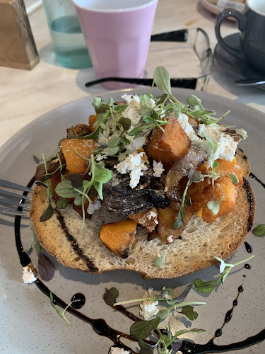 Maddz on York - Hospitality and gastronomy