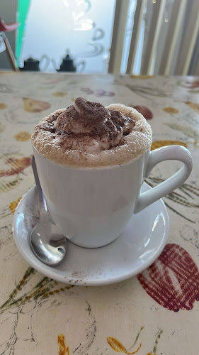 Comentarii opinii despre Ara’s Cafe