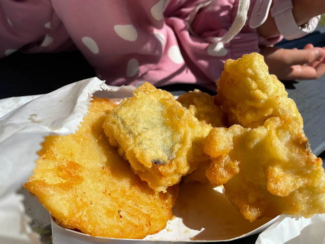 2/62-64 Wallarah Rd, Gorokan NSW 2263