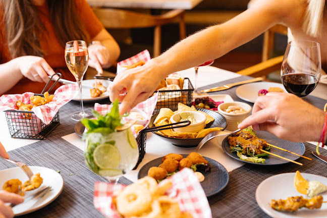 Comentarii opinii despre James St Bar + Kitchen