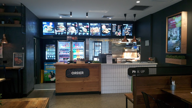 Comentarii opinii despre Oporto Berkeley Vale Drive Thru