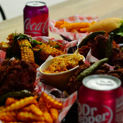 Comentarii opinii despre Hank's Fried Chicken